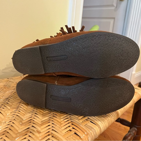 Minnetonka 1632 3 - Layer Fringe Moccasin Boots Size 7 - Picture 10 of 10